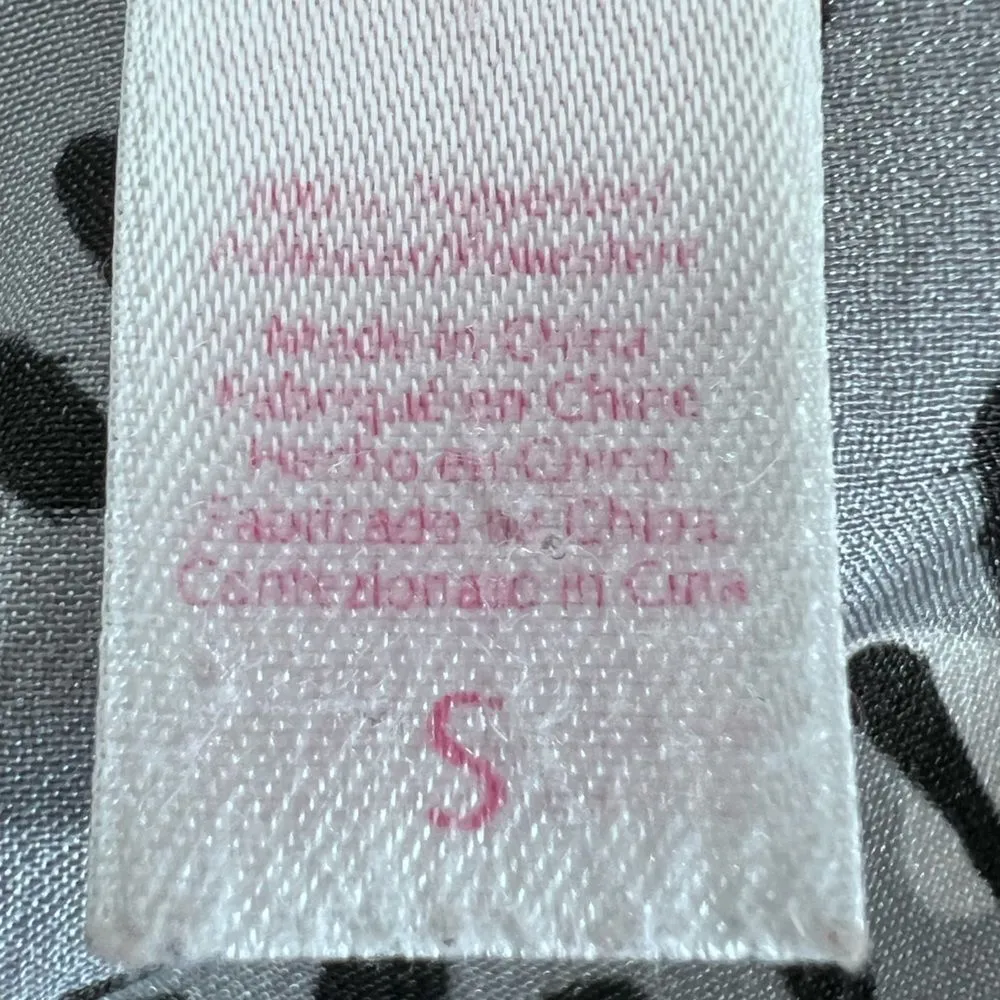 Vintage Oscar de la Renta Pink Label Leopard Print Long Sleeve Nightgown Robe. - Image 7