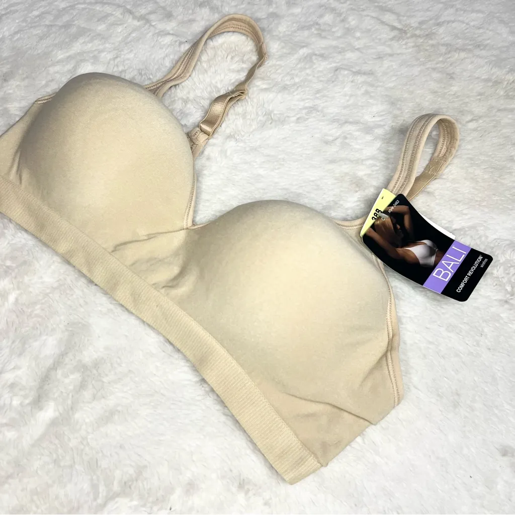 NWT Bali Comfort Revolution Wireless Bra Size 38B Nude Cream Smooth Comfortable - Image 11