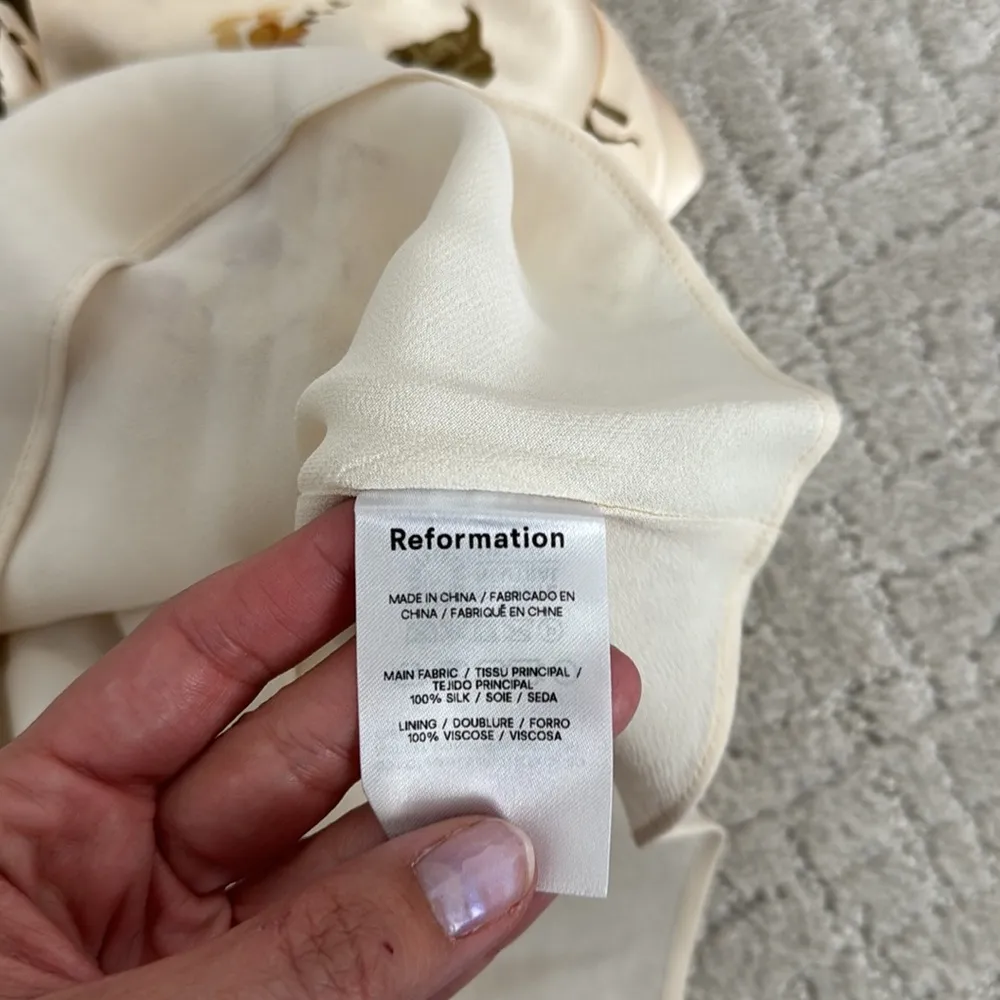 Reformation Aden 100% Silk Dress in “Bella” floral print cream sleeveless midi - Image 9