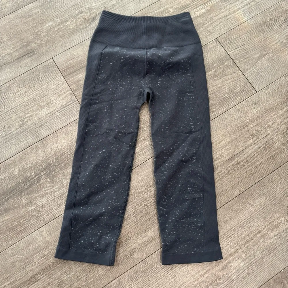 LULULEMON ebb to street crop leggings 🤍 - Image 2