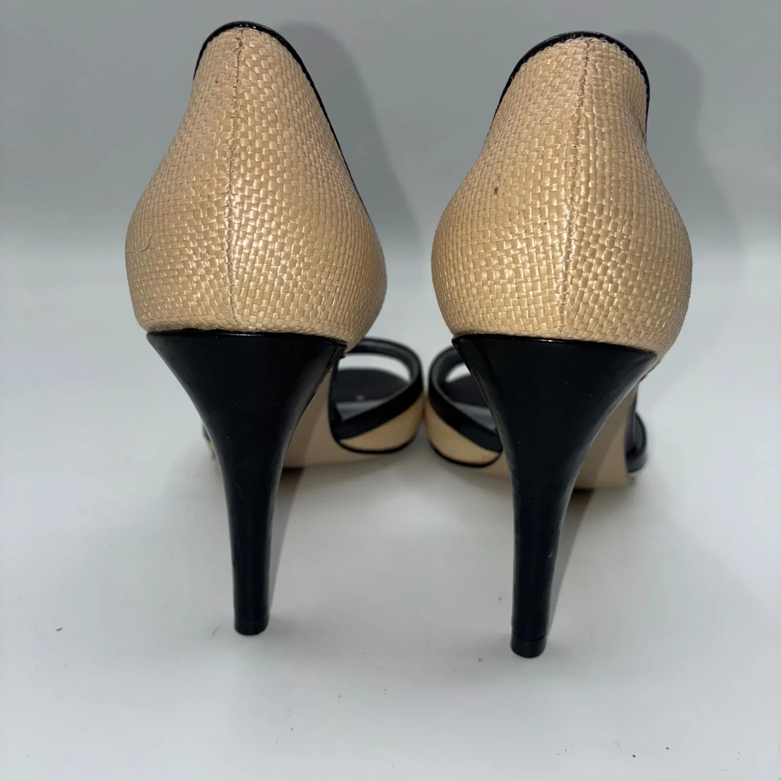 Marc Fisher Peep Toe Heels Tan Woven Black Patent Stiletto Women Size 6 Chic - Image 10