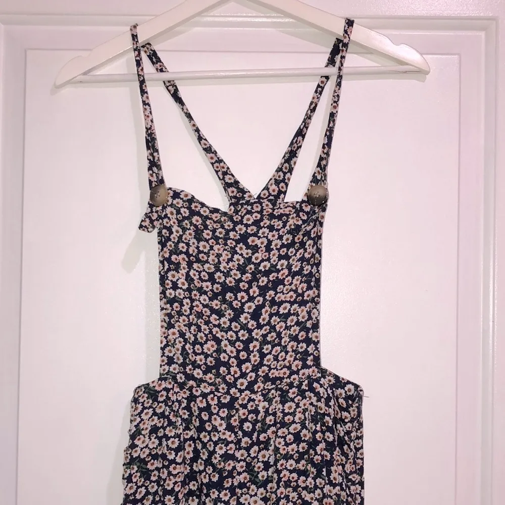 KITTENISH floral overalls with pockets size xsmall - Image 4