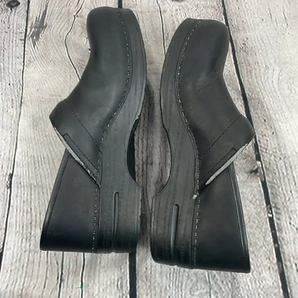 Dansko Clogs Women's Classic Black Leather Nursing Comfort Shoes size 11 - Image 5