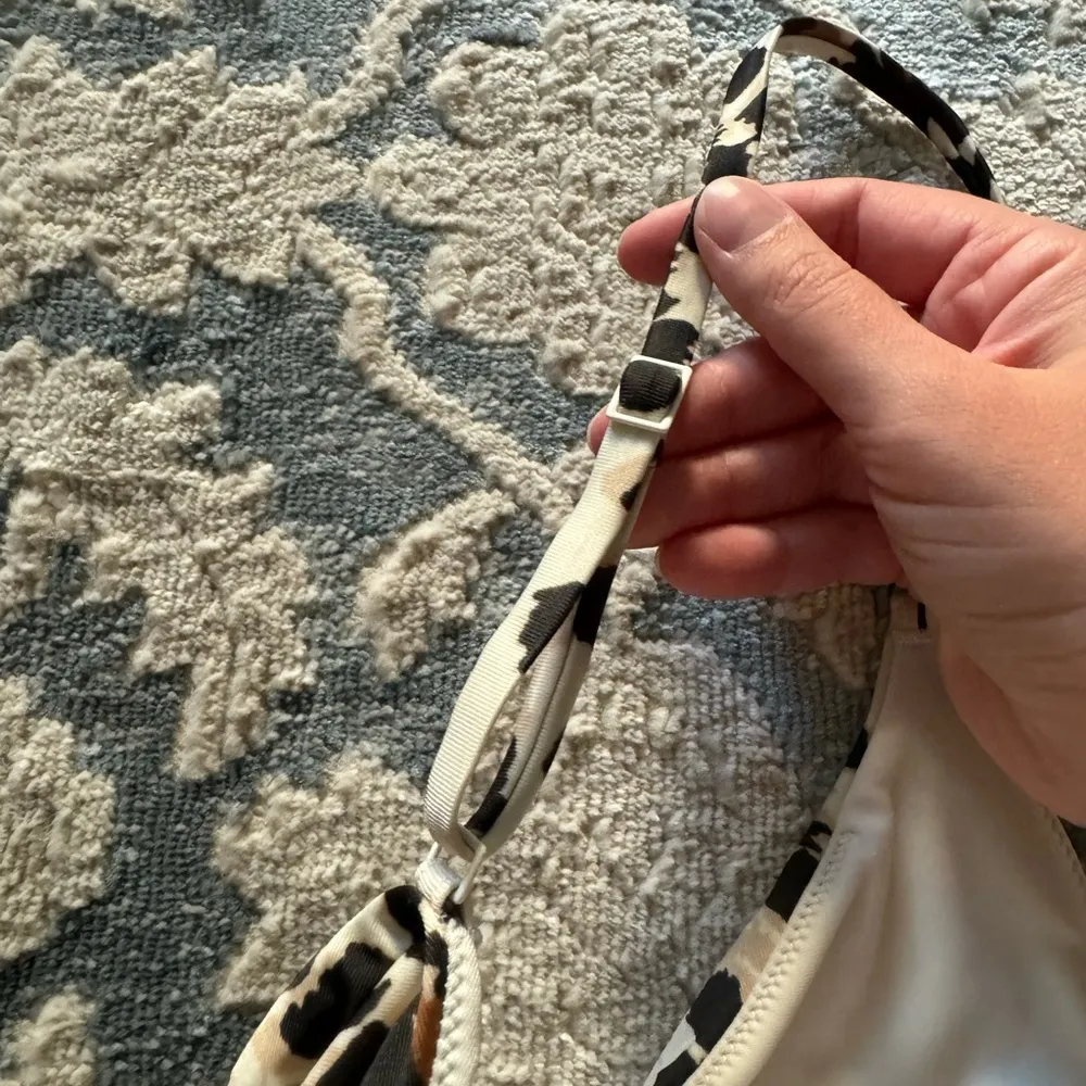 Aerie Wrap One Piece Cheetah Swimsuit M - Image 6