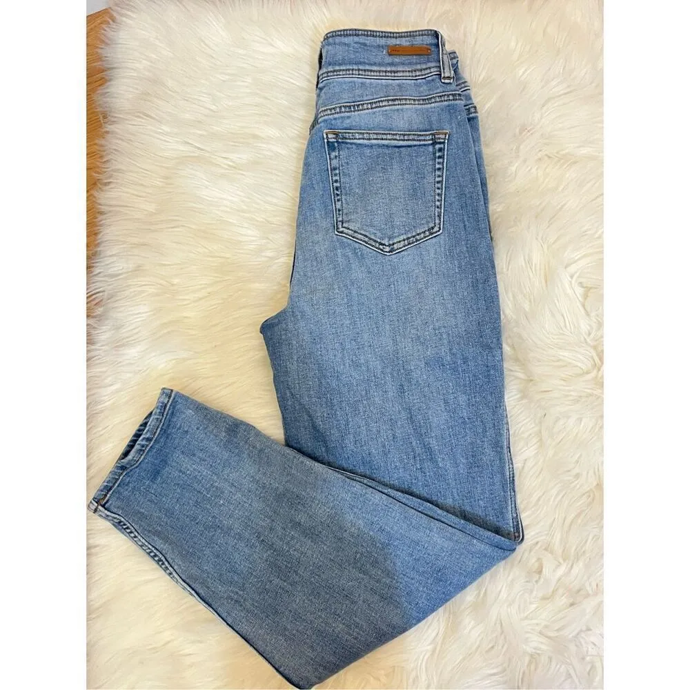 Anthropologie Pilcro Pleated High Rise Tapered Mom Jean 25 - Image 6