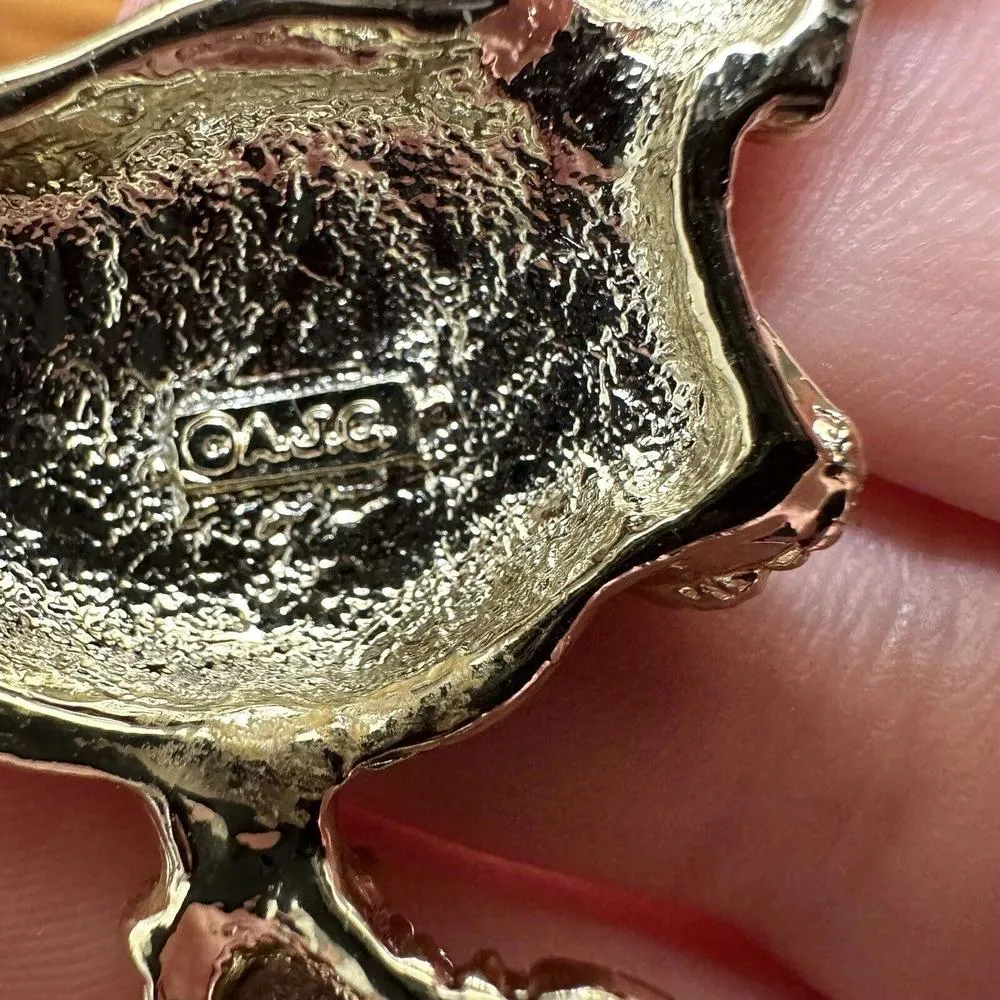 Signed AJC Gold Tone Duck Bird In Tennis Shoes & Scarf Brooch Pin - Image 10