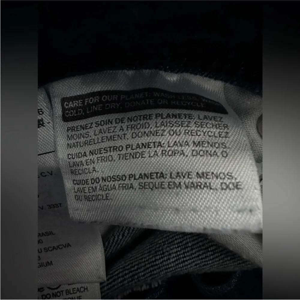 Levis women’s 515 bootcut dark wash bull denim jeans size 8 - Image 7