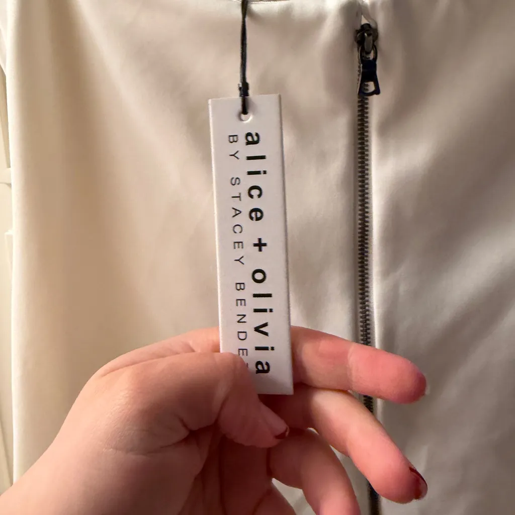 Elegant White Women's dress - Image 4