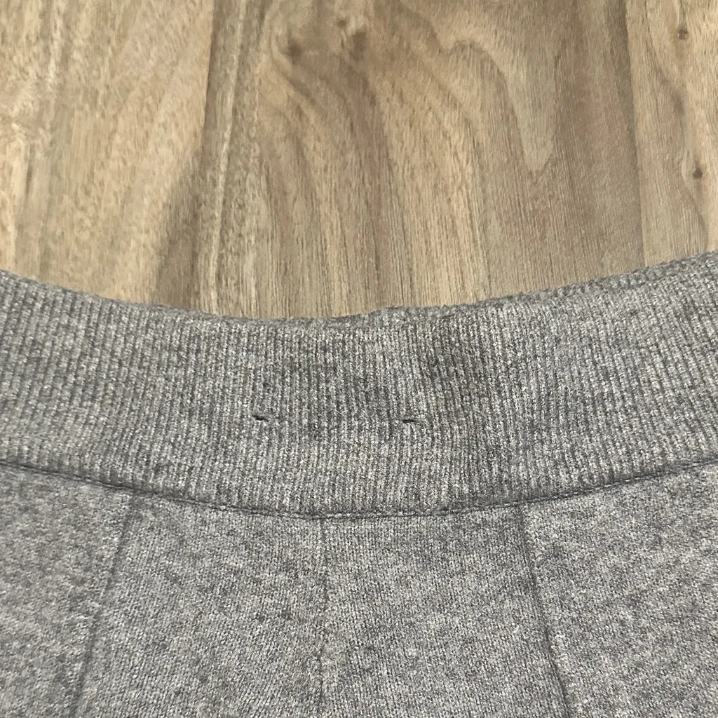 Cozy Gray Wide - Image 3