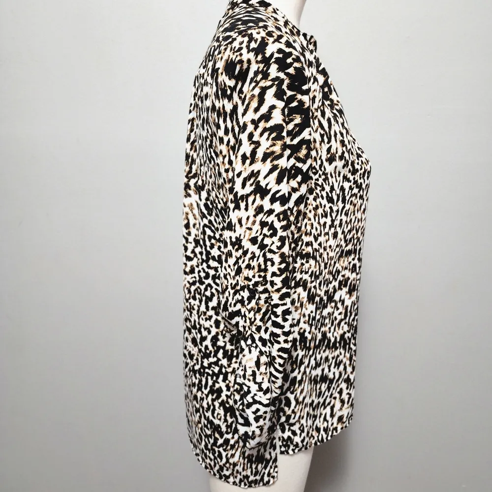 A.n.a leopard print roll tab popover high low blouse size small - Image 4