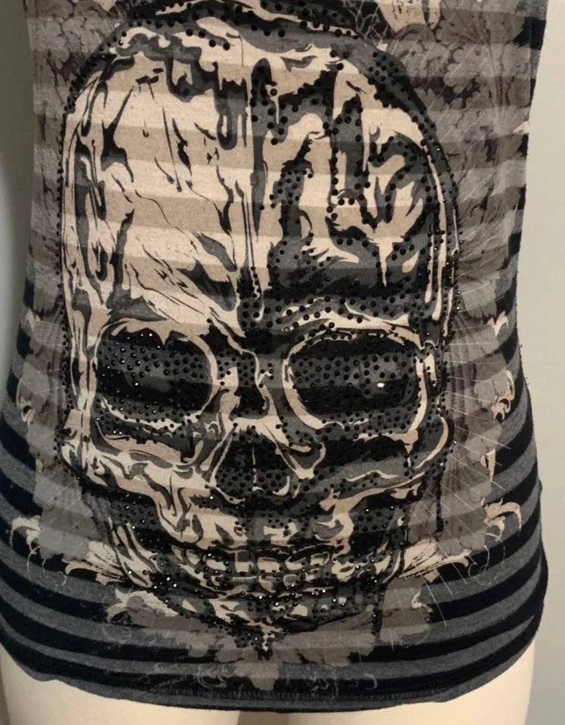 Buckle Bling Skull Tee - Image 3