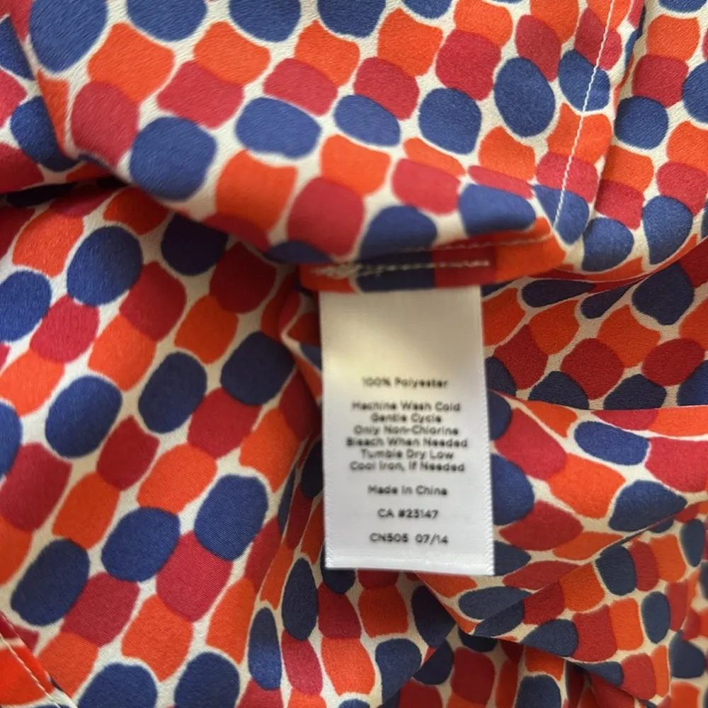Talbots Petite Size Medium MP Boxy Popover Blouse Red Blue Geometric Print - Image 7