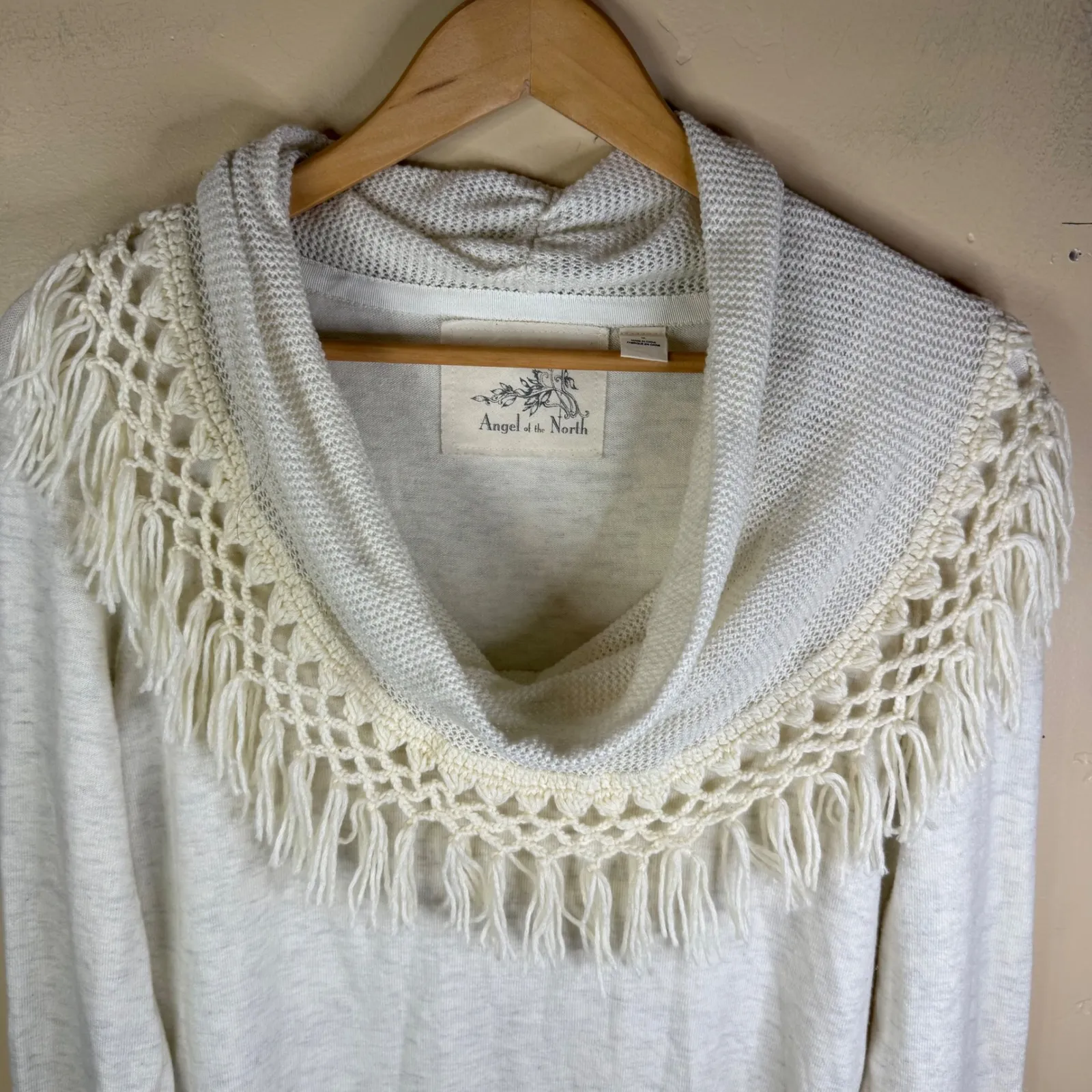 Angel‎ Of The North Anthropologie Cream Ivory White Fringe Cowl Neck Sweater M Size M - Image 5
