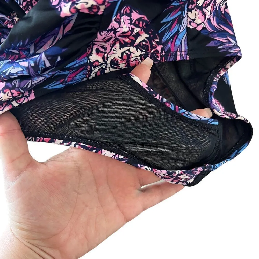 Torrid Slimming Pineapple Print One-Piece
Swimsuit - Size 2X - Image 5