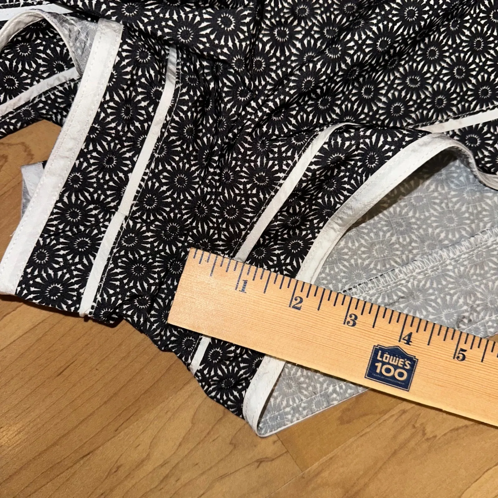 Free People Movement Women's varsity Blues Starburst Geo printed short‎ size XL Black - Image 8