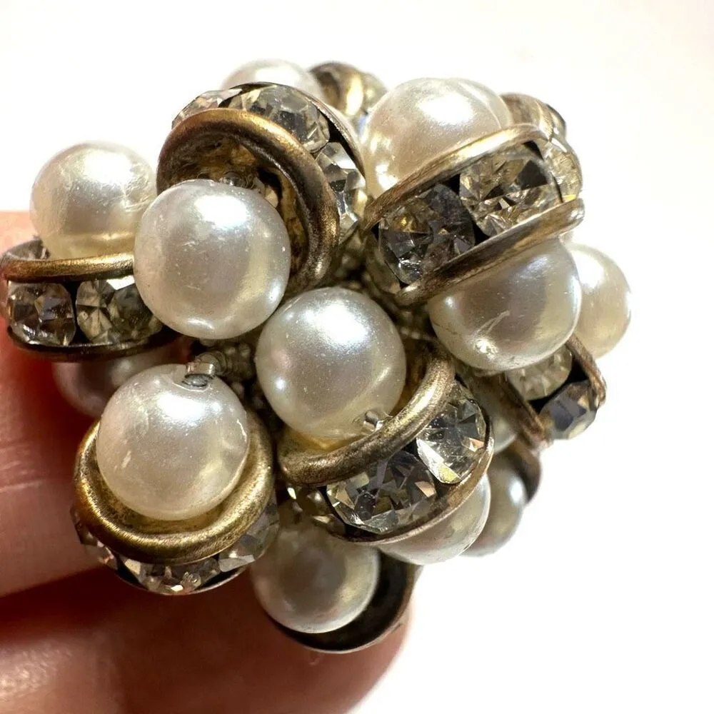 Faux pearl rhinestone cluster ring - Image 4