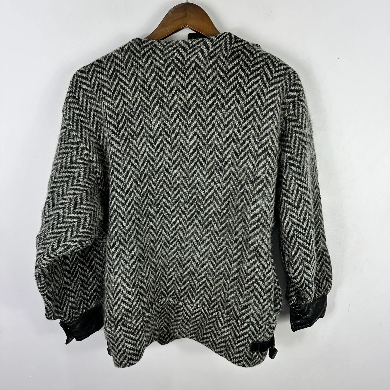 IB Diffusion Mohair Jacket Herringbone Medium Coatagin Dark Academia Old Money Black - Image 2