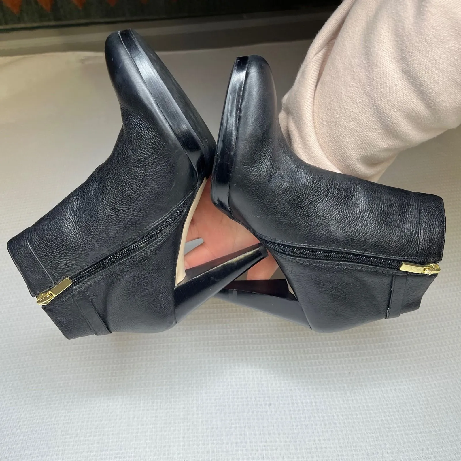 Banana Republic Black Leather Pointed Toe Heeled Ankle Boots Women's Size 8 - Image 7