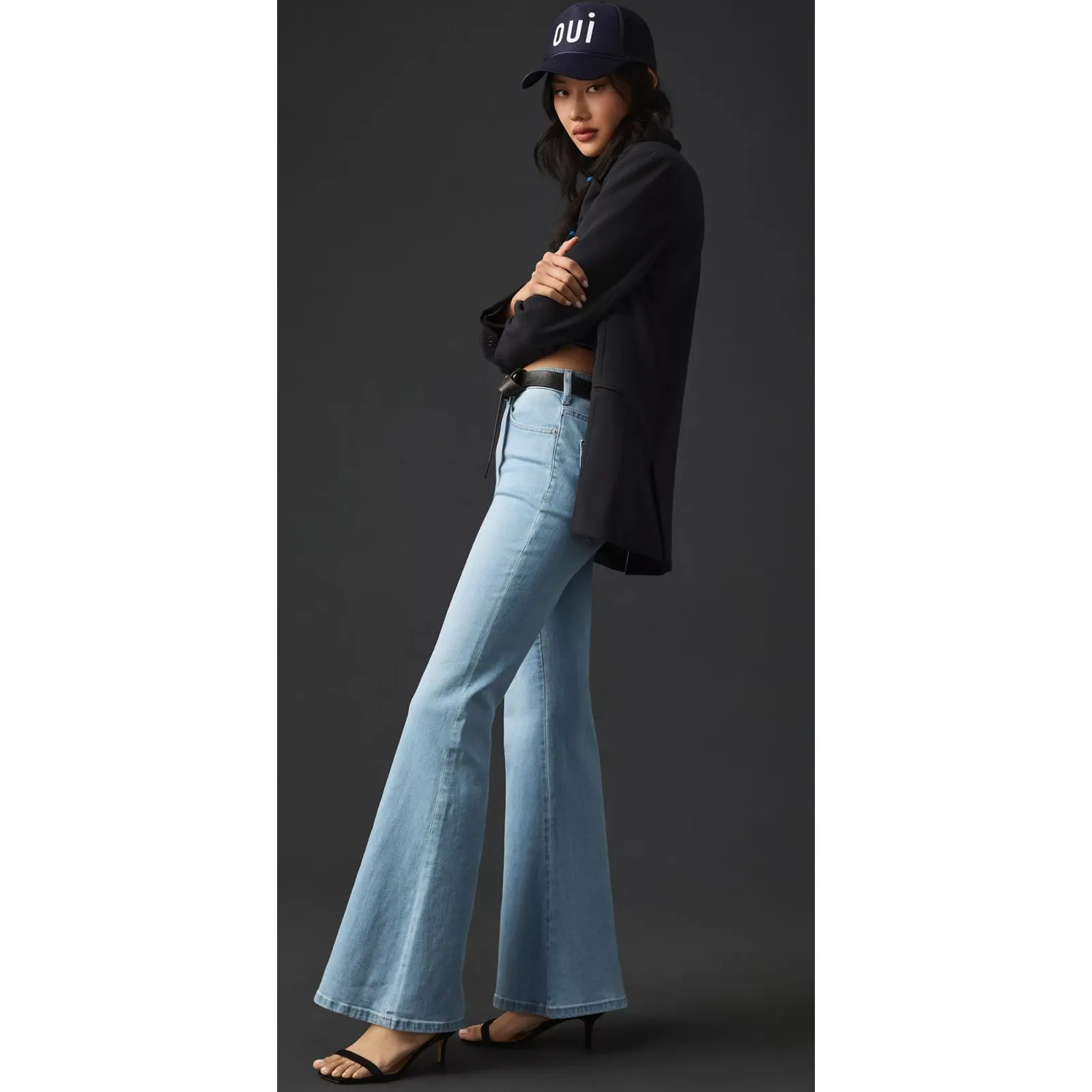 Anthropologie Pilcro Tulip Mid-Rise Flare Light Wash Stretchy‎ Jeans Size 26 - Image 4