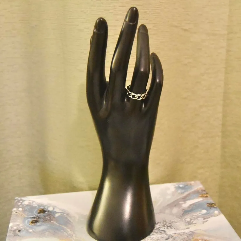 Minimal Silver Chain Link Ring - Image 5