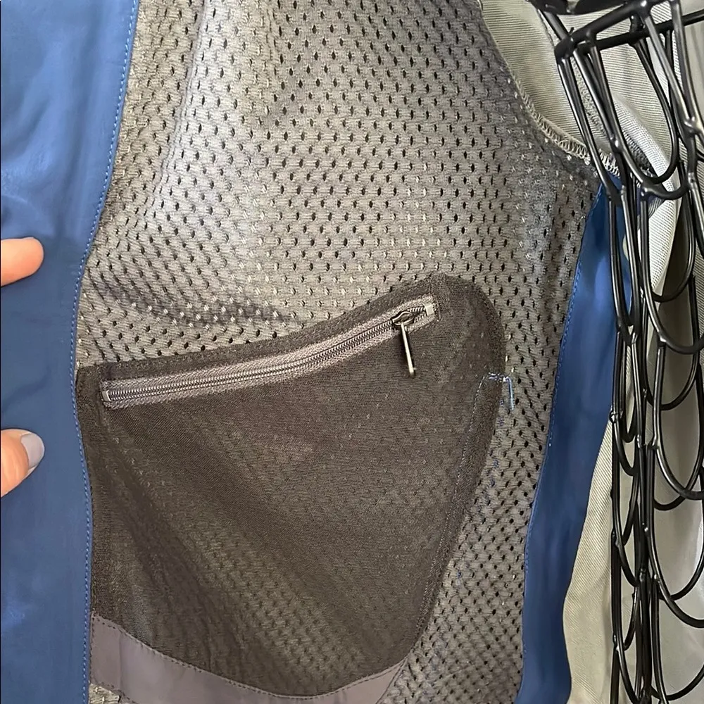 Patagonia Blue Soft shell Jacket High Collar outdoor wear size large women’s - Image 9