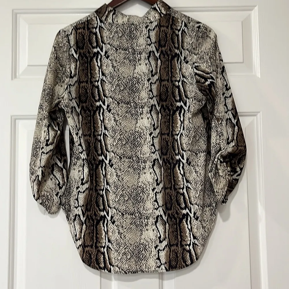 Karlie Snakeskin Flowy Top - Image 8