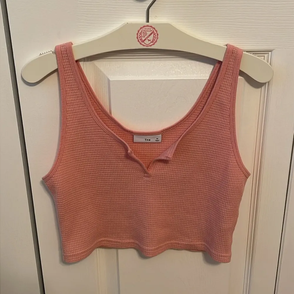 Aritzia TNA Notch Neck Waffle Tank - Image 2