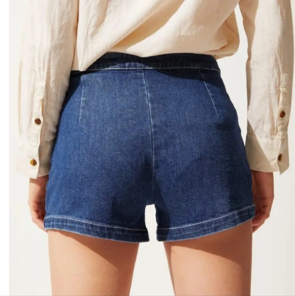 Solid and striped denim lace up shorts - Image 2