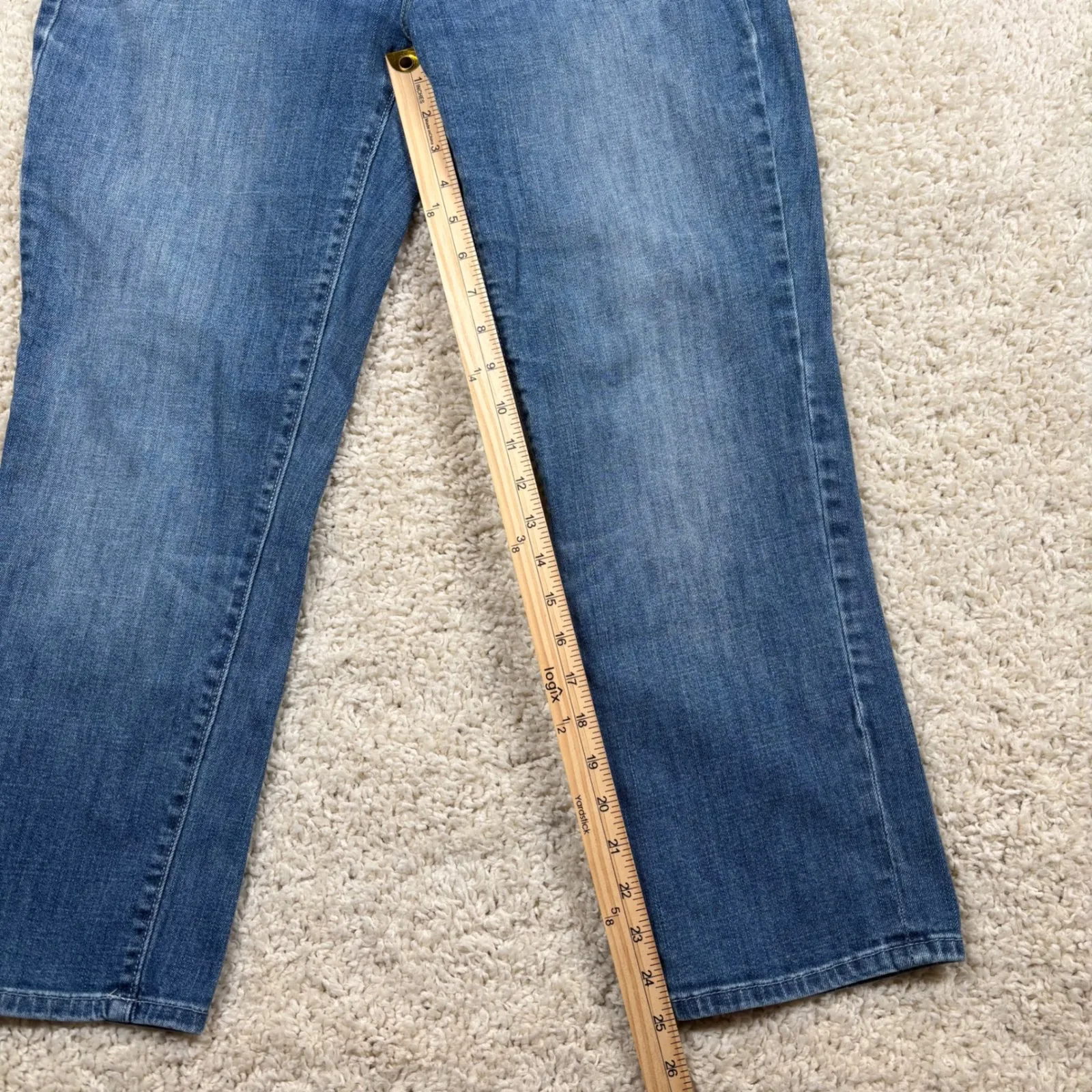 Simply Vera Vera Wang Womens Size 12 Blue Wash Straight Leg Cropped Jeans - Image 3