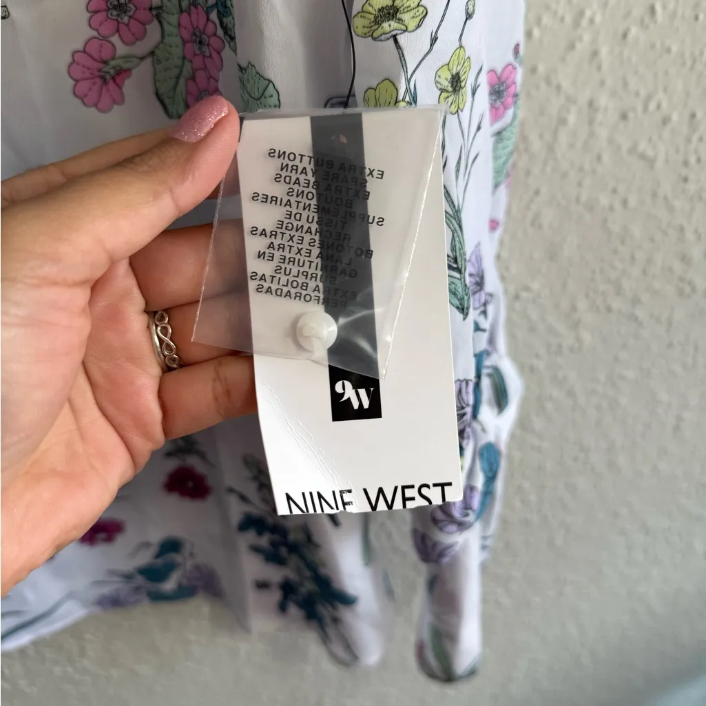 Nine West Floral Print Blouse Size L – 3/4 Sleeve Tie Cuffs - Image 5