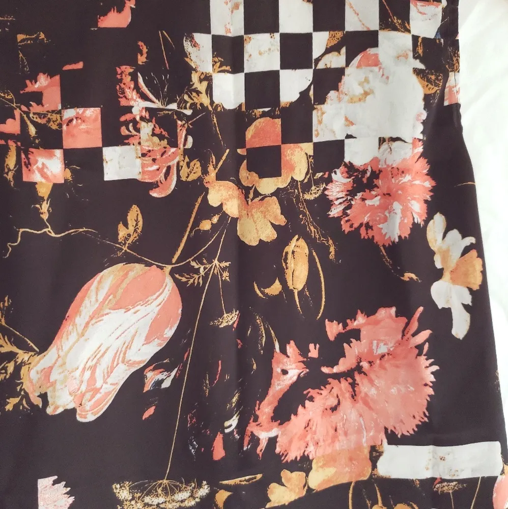 Kenneth Cole Women's Floral Blouse - Image 8