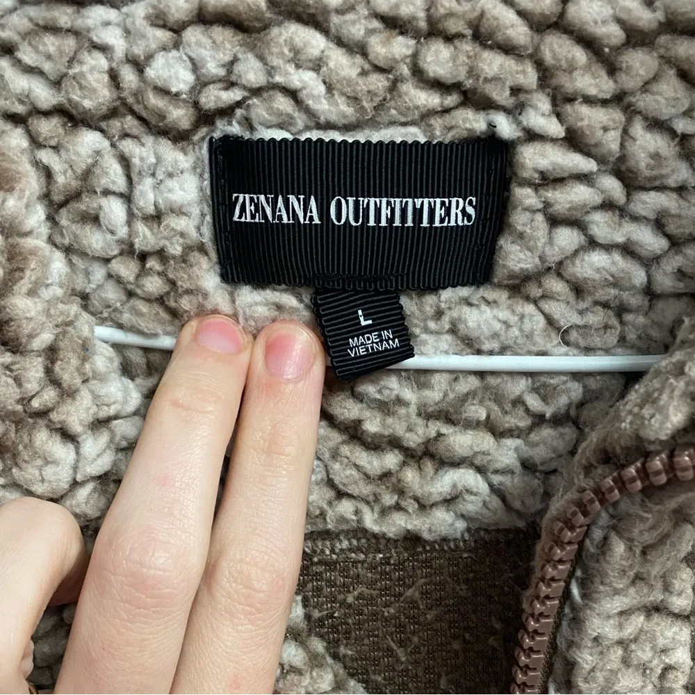 Zenana Boutique Sherpa Quarter Zip Pullover In Tan/Brown Size Large - Image 4