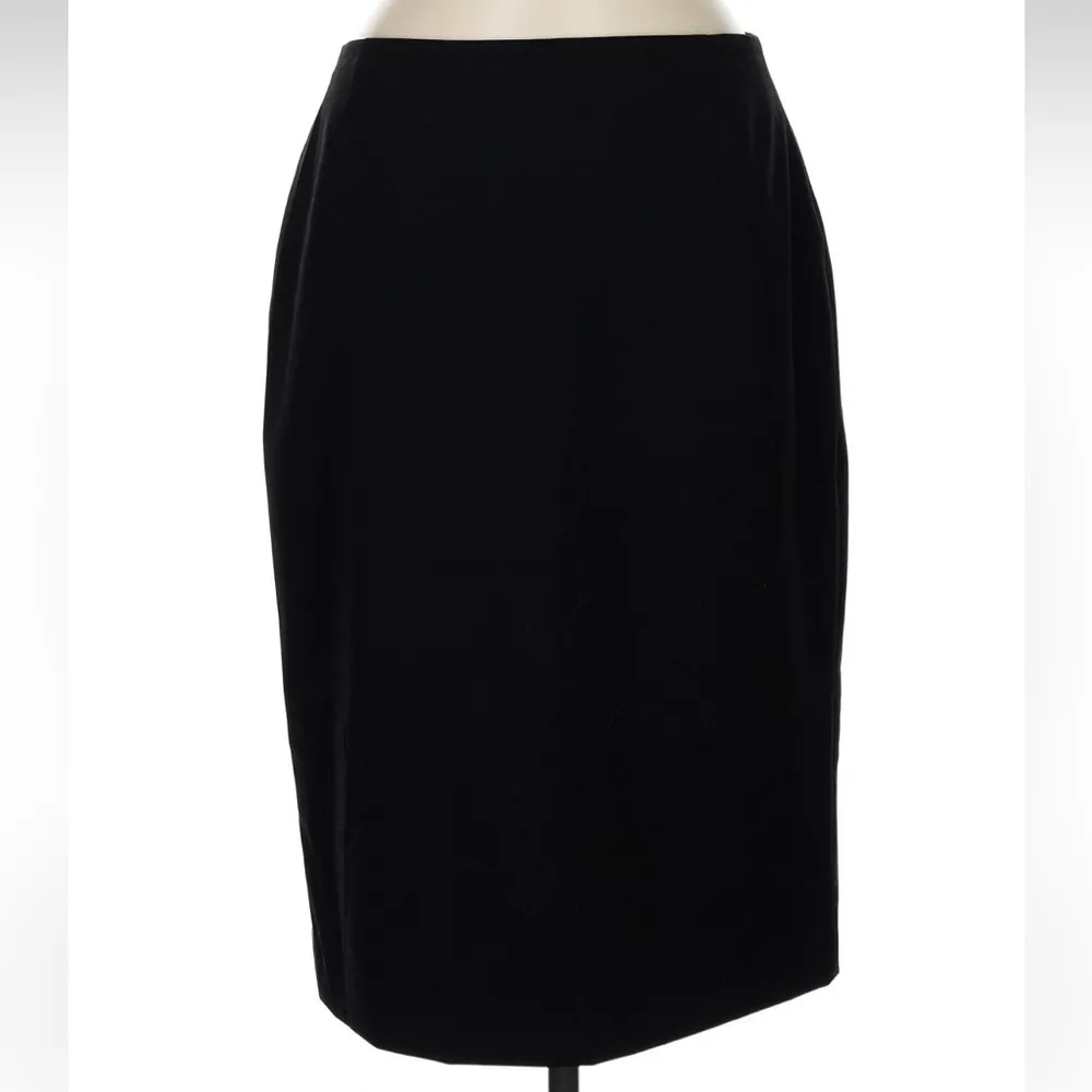 Lafayette 148 New York Classic Black Pencil Skirt Chic Timeless Appeal Size 8 M - Image 4