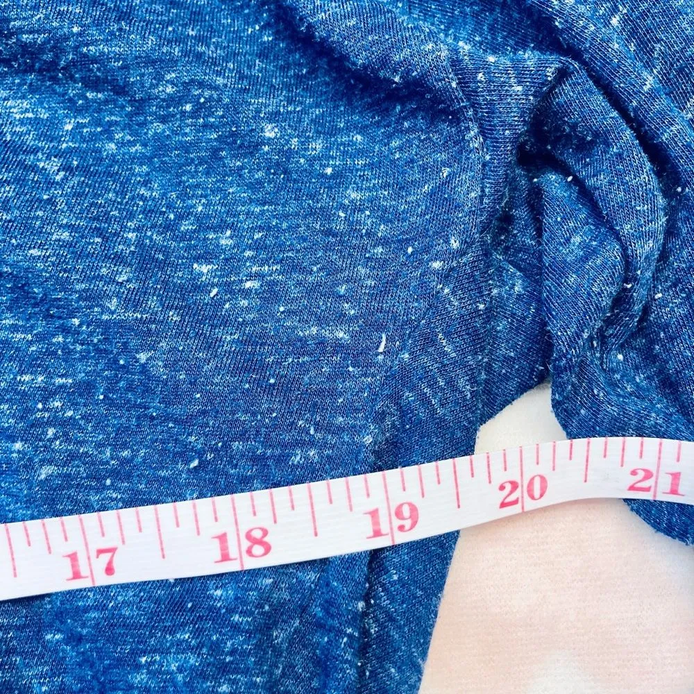 Victoria's Secret He‎ sees you when ur tweeting shirt Large - Image 8