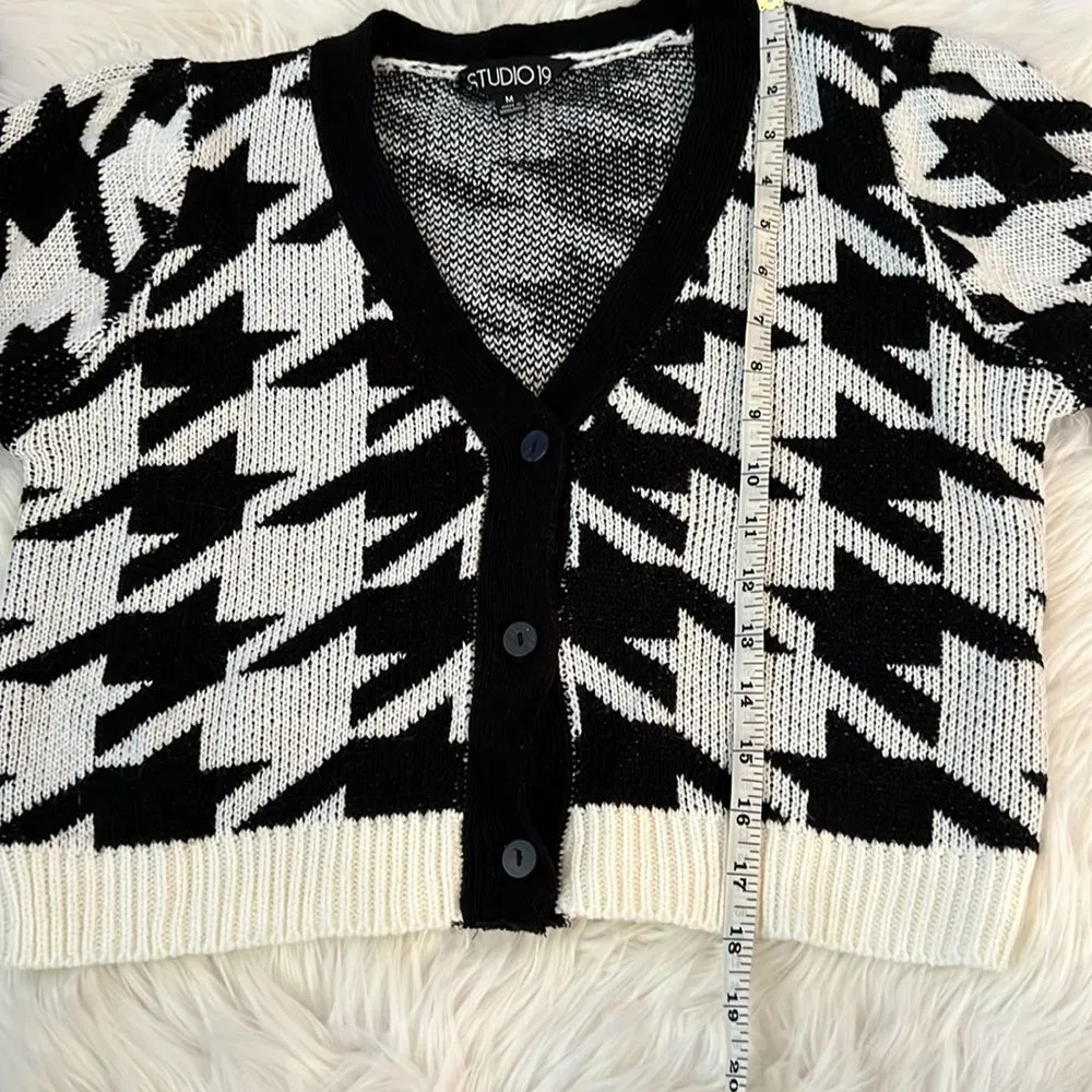 Studio 19 Black and White V - Image 3