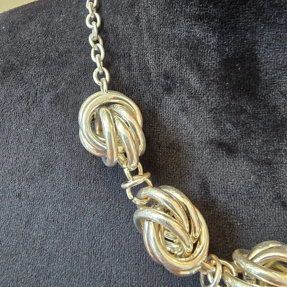 Plunder Womens Silver Tone Metal Knot Pipka Chain Necklace with Lobster Clasp - Image 5