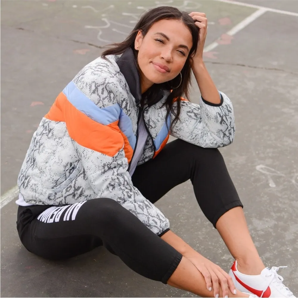 Wesley Colorblock Snake Print Puffer Coat Pattern Jacket sz L - Image 5