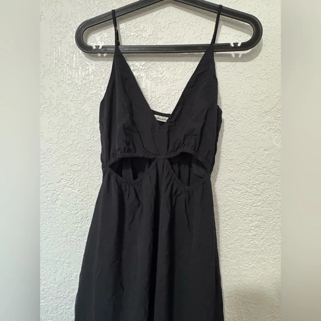 Abercrombie & Fitch Maxi Dress - Image 3