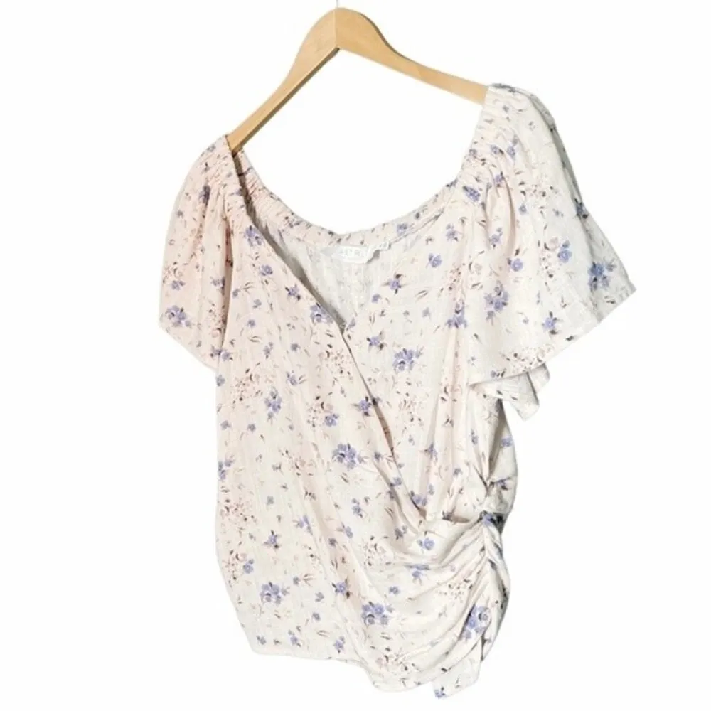 NWT ASTR Top Flutter Sleeve Linen Blend Faux Wrap Top Periwinkle Floral Size XL - Image 6