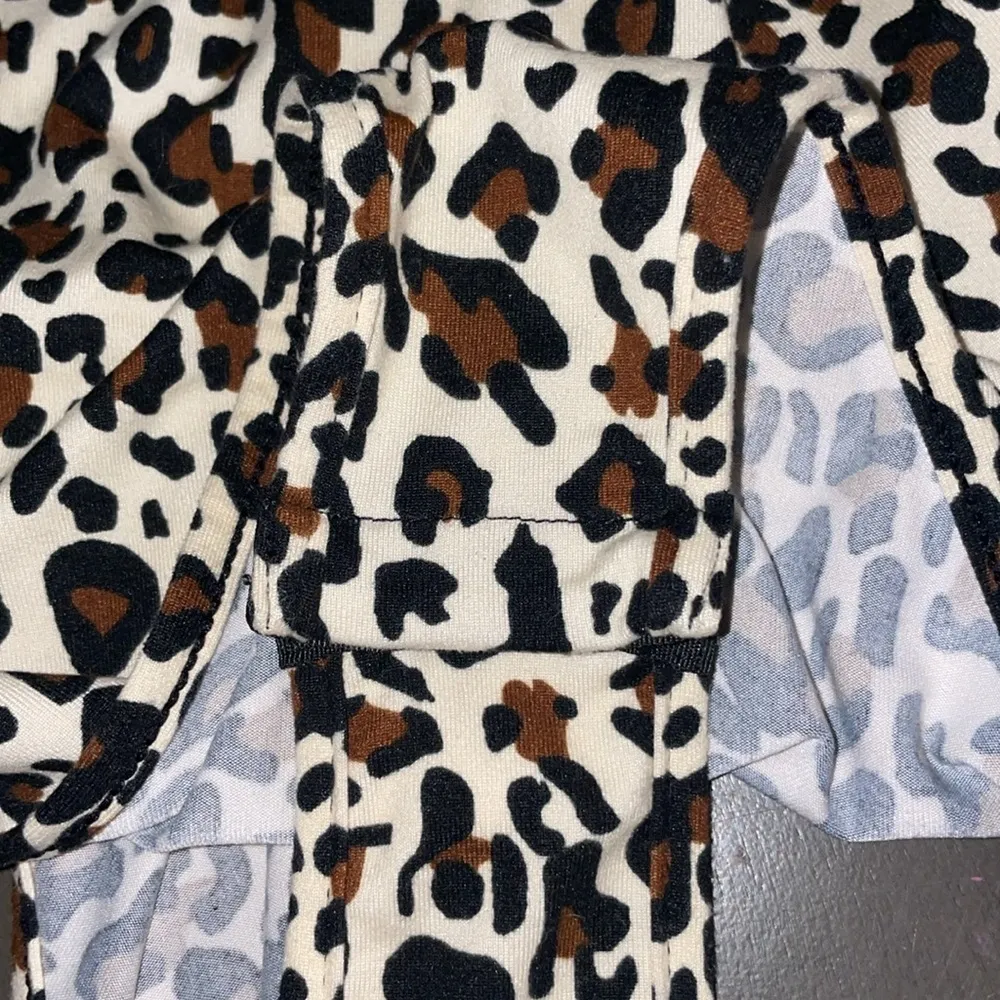 Leopard Print V Neck Knit Bodysuit Womens Small - Image 5