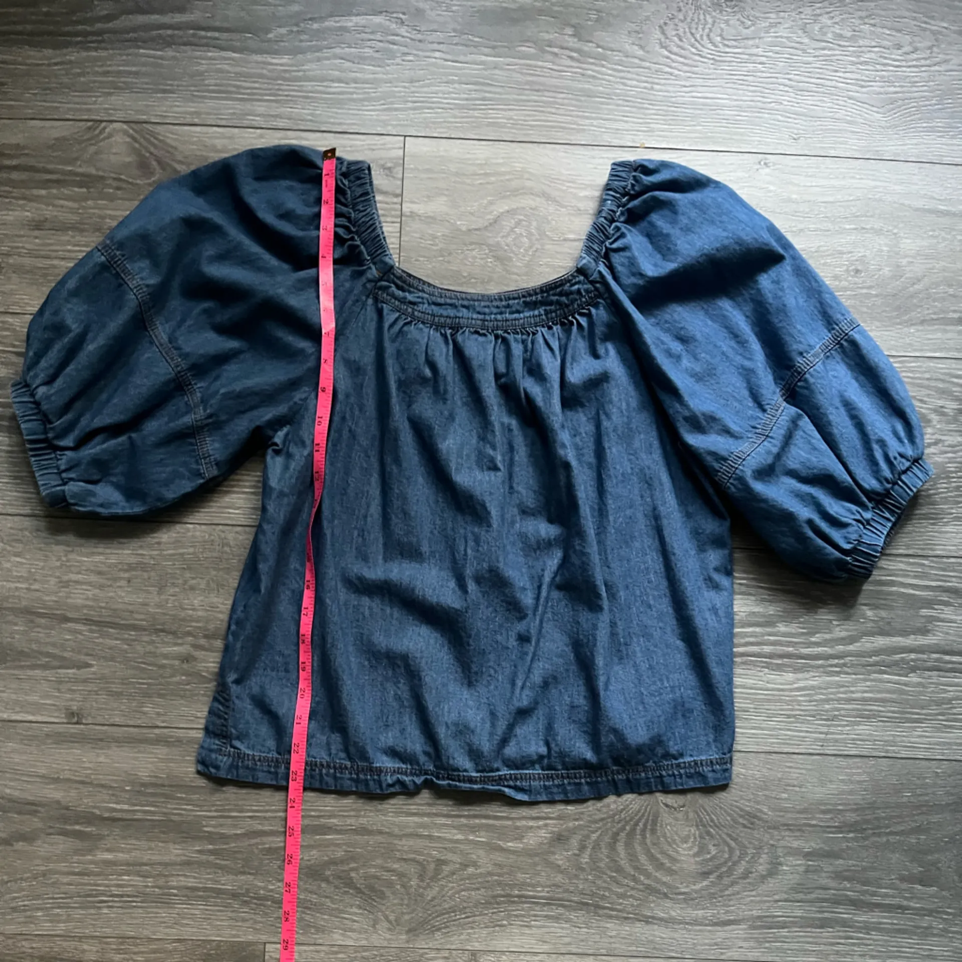 Sundance Blue Denim Puff Sleeve 100% Cotton Flowy Relaxed Fit Blouse Size M Fall - Image 5