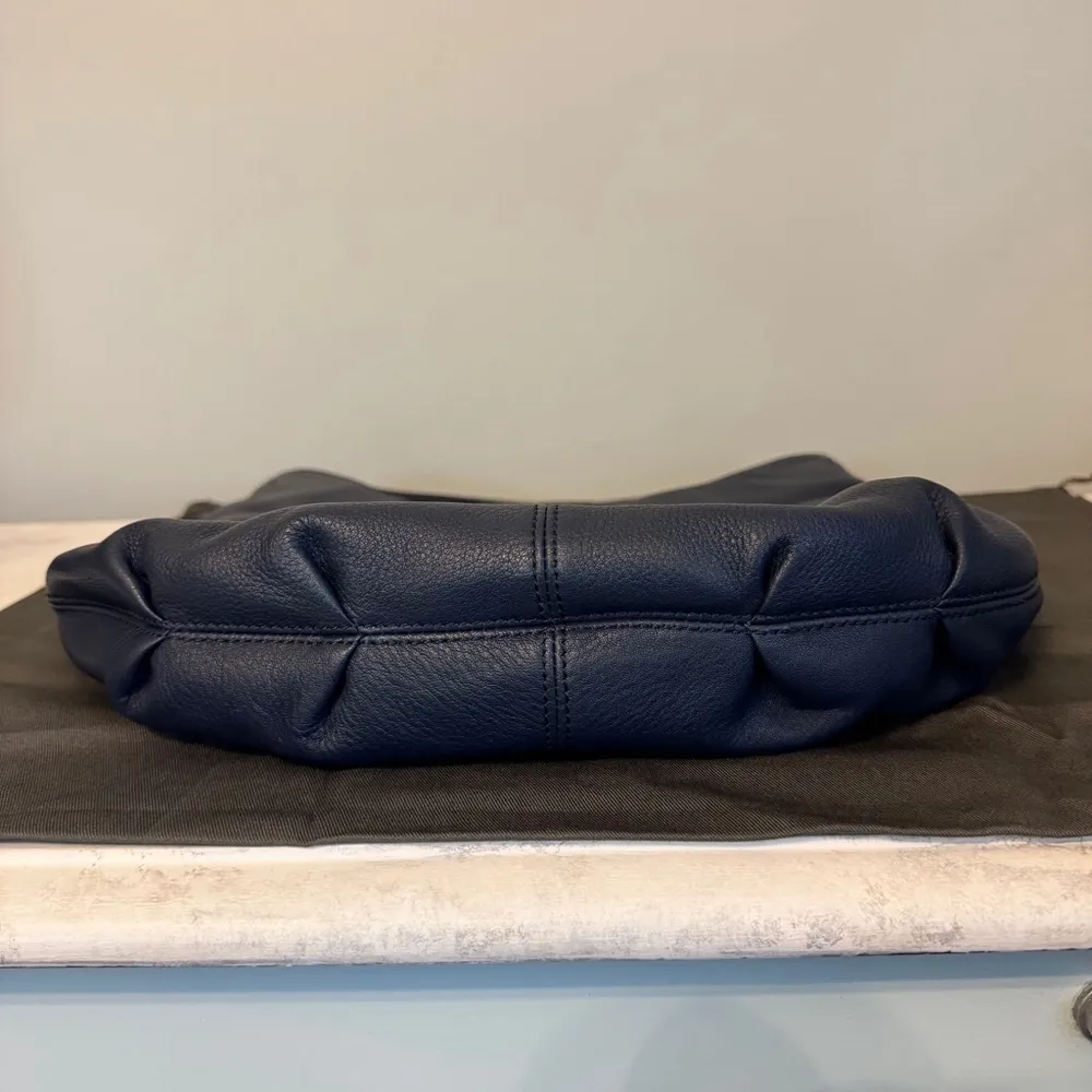 NWOT Silpada Navy Genuine Leather Handbag Shoulder Bag Hobo Purse w/Dustbag - Image 3