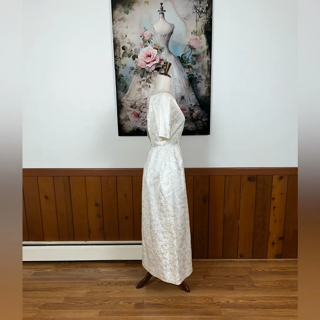 Gorgeous Vintage 1950s/60s Brocade Wedding Gown & Veil! White Size 8 - Image 7