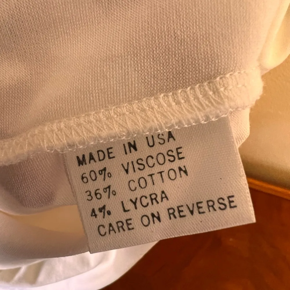 St. John Sport Cotton Blend Embroidered Emblem T-Shirt - Image 8