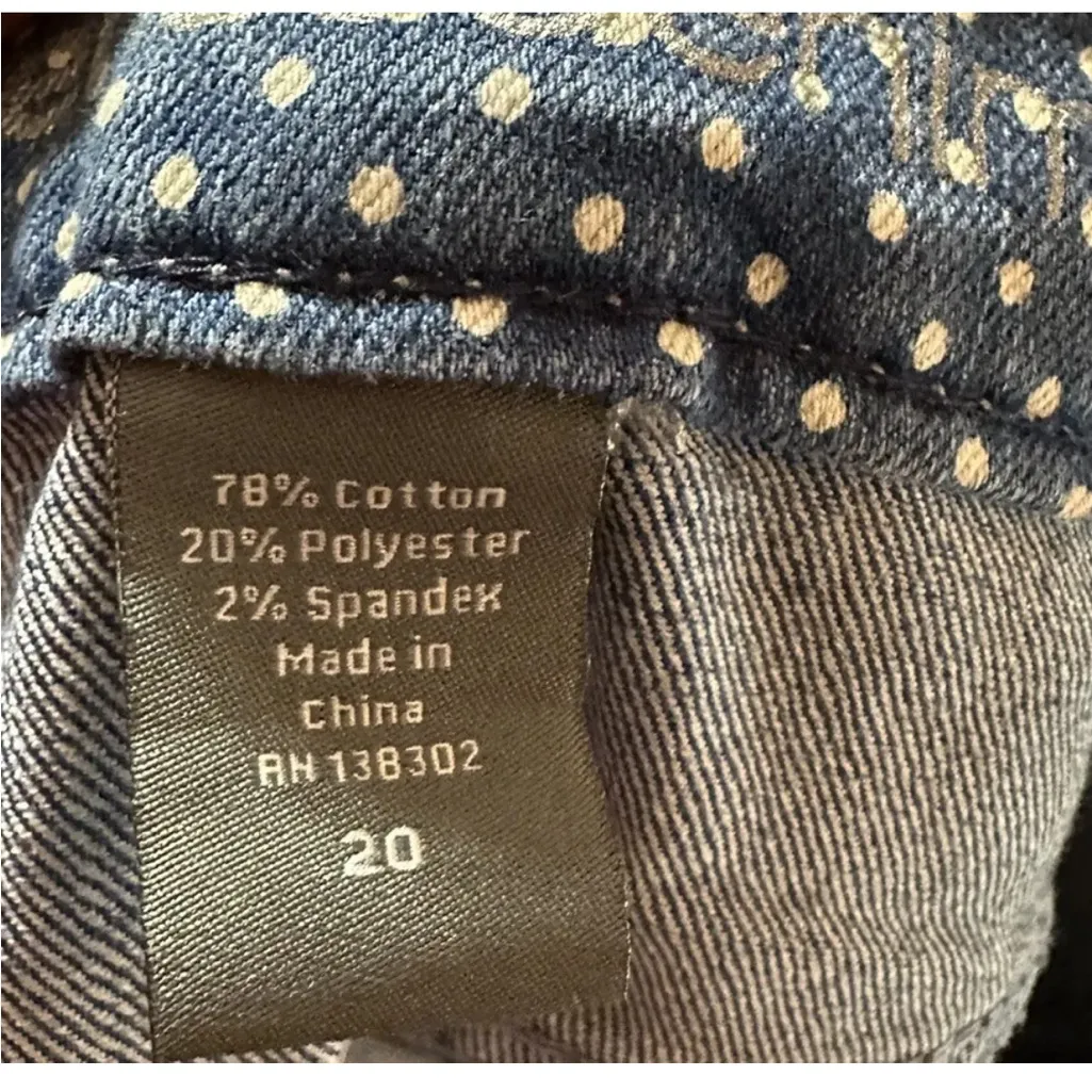 Avenue Denim Virtual Stretch Woman’s Blue/ White Polka Dot Jean Shorts‎ Size 20 - Image 4