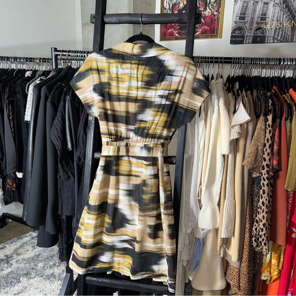 Akris Punto Abstract Print Cotton Wrap Dress with Belt - Image 10