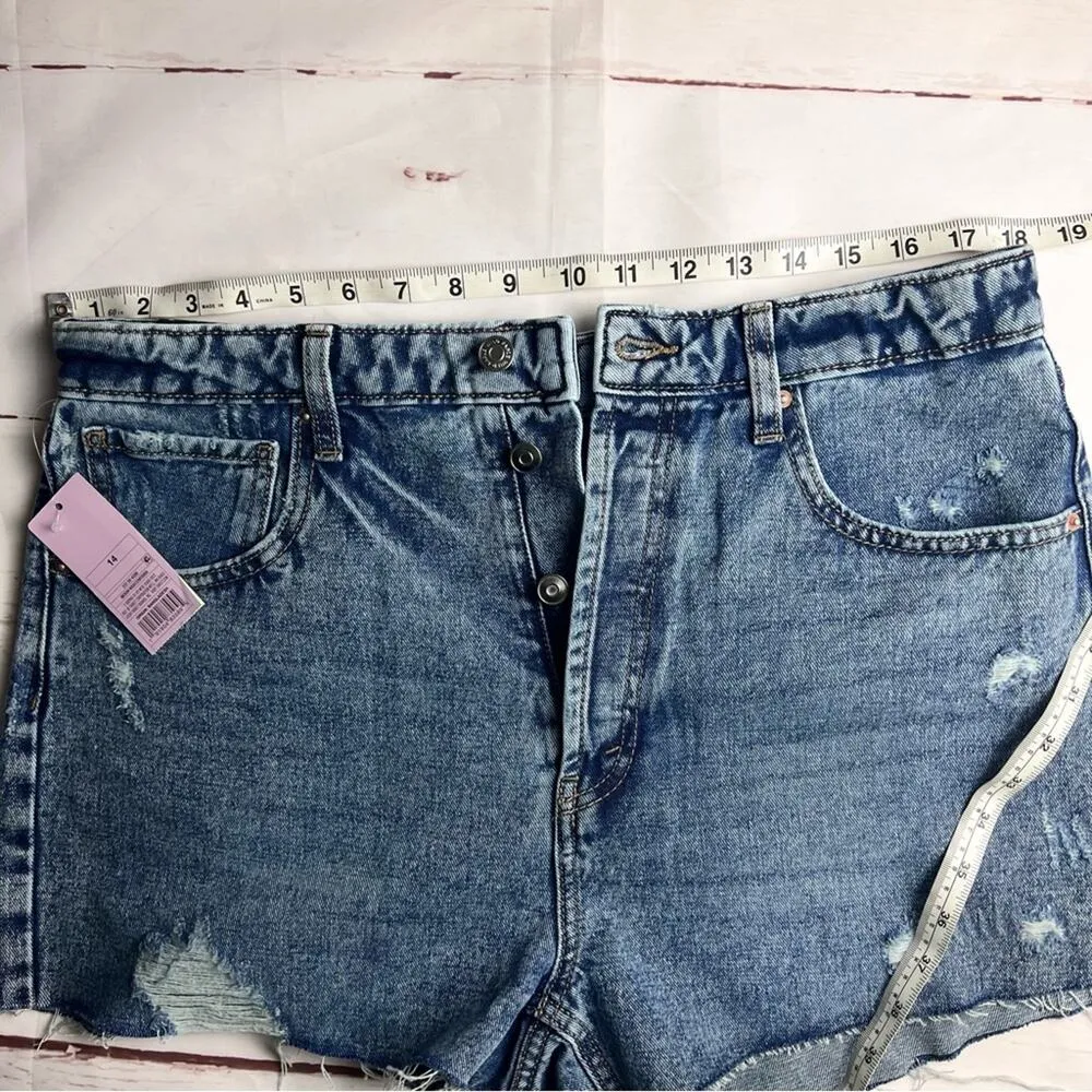 Wild Fable Women's Highest Rise Frayed Hem Distressed Jean Shorts Sz 14 - Image 9