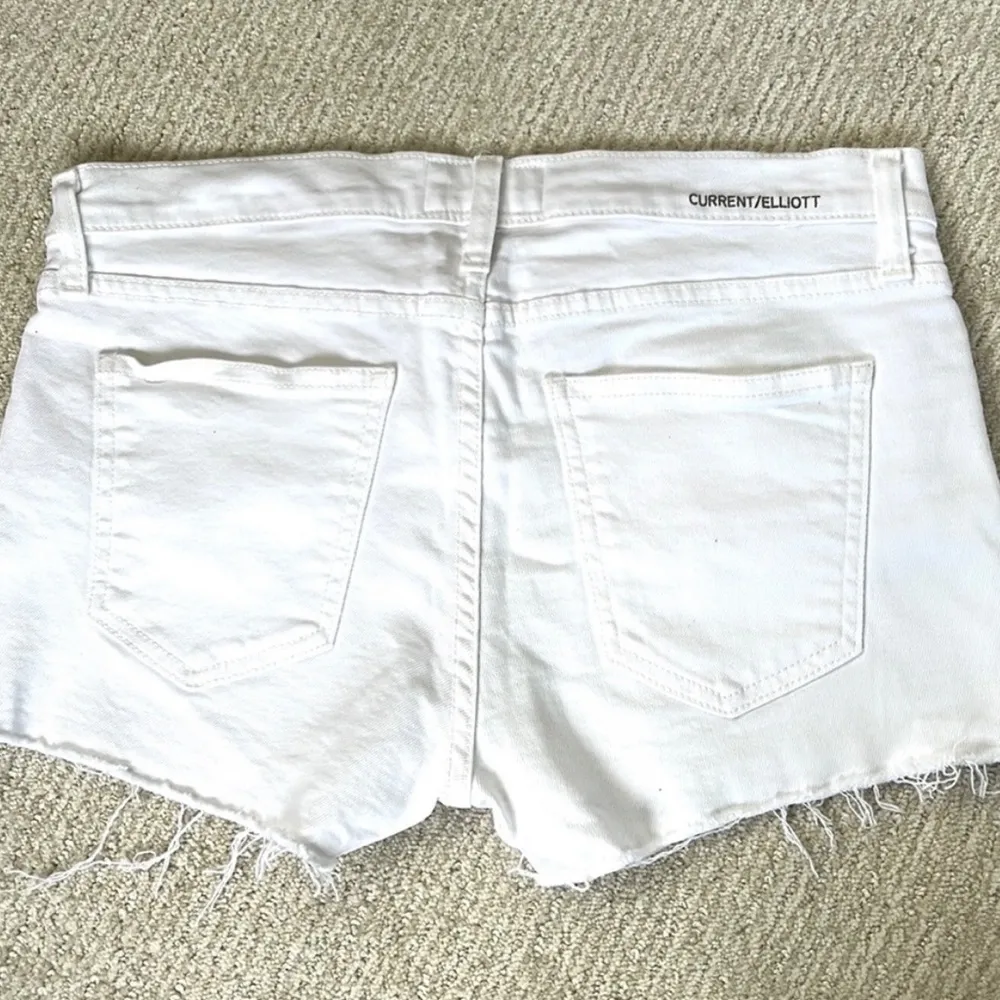 Current/Elliott EUC  The Cut-Off Shorts W/ Side Slit Shorts - Image 4