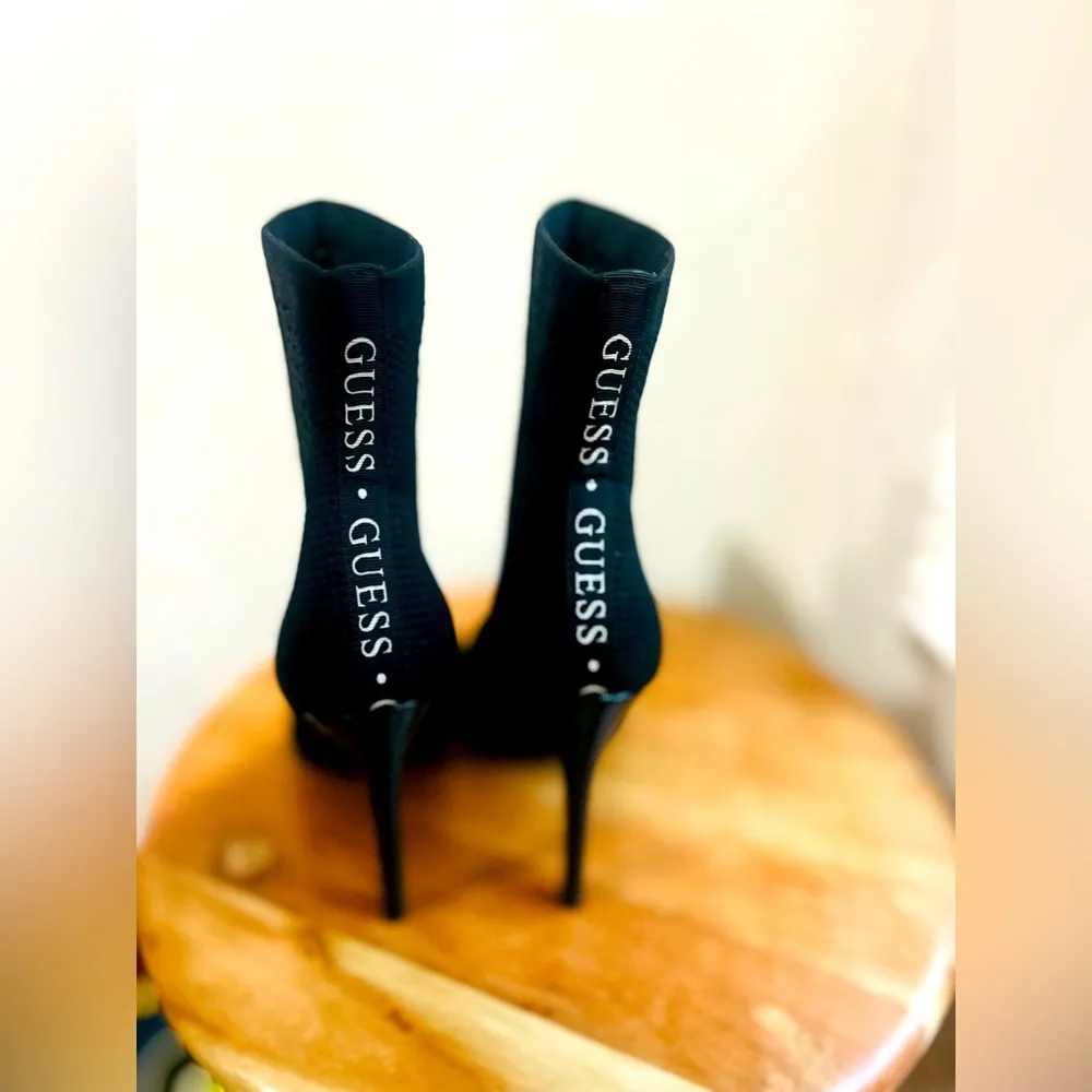Guess Black Tear Stretch Heeled Booties Womens Size 6.5 - Image 4