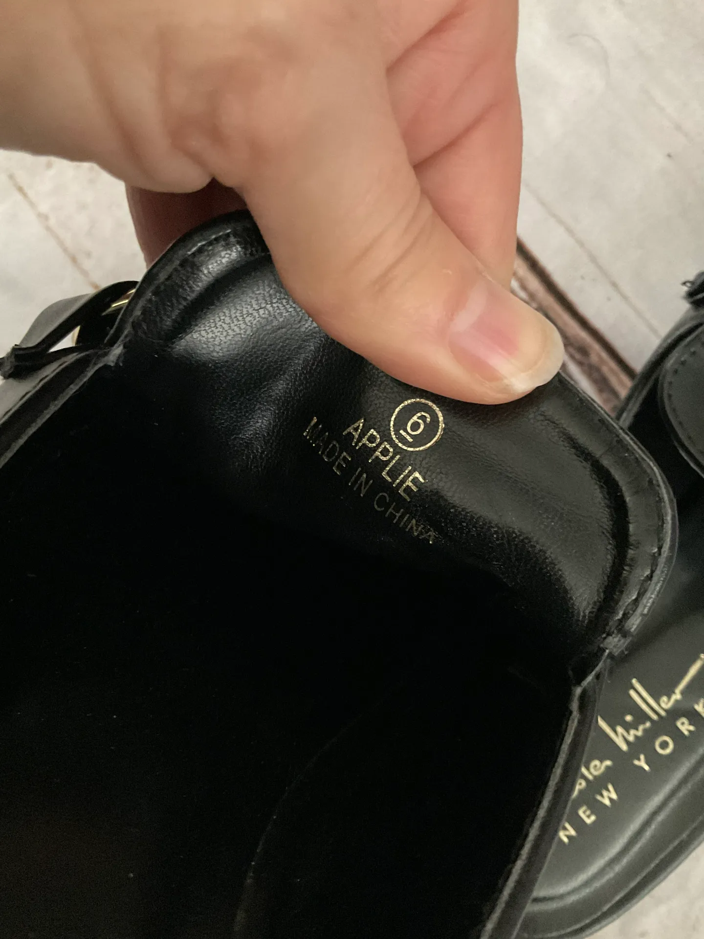 FAUX LEATHER APPLIE MULES - Image 5